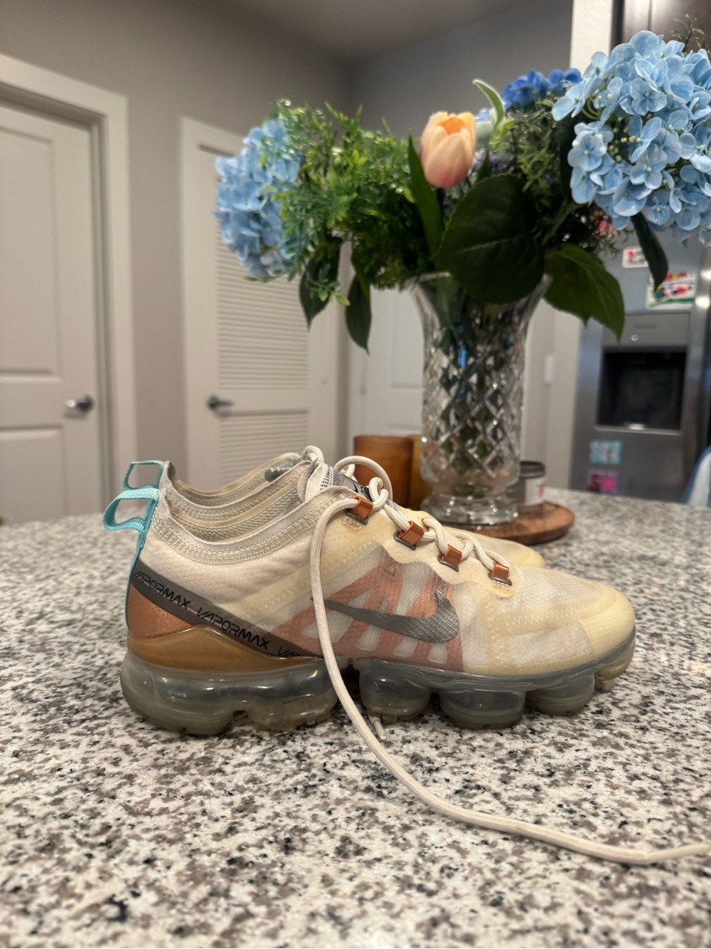 Nike Vapormax 2020 trainers in white and tan